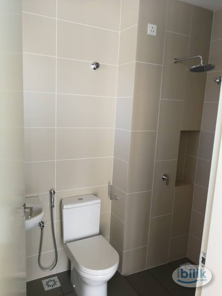 Image 3 of FF gated guarded Single Room at 16 Sierra, Puchong Cyberjaya Putrajaya Seri Kembangan - Room rental in 