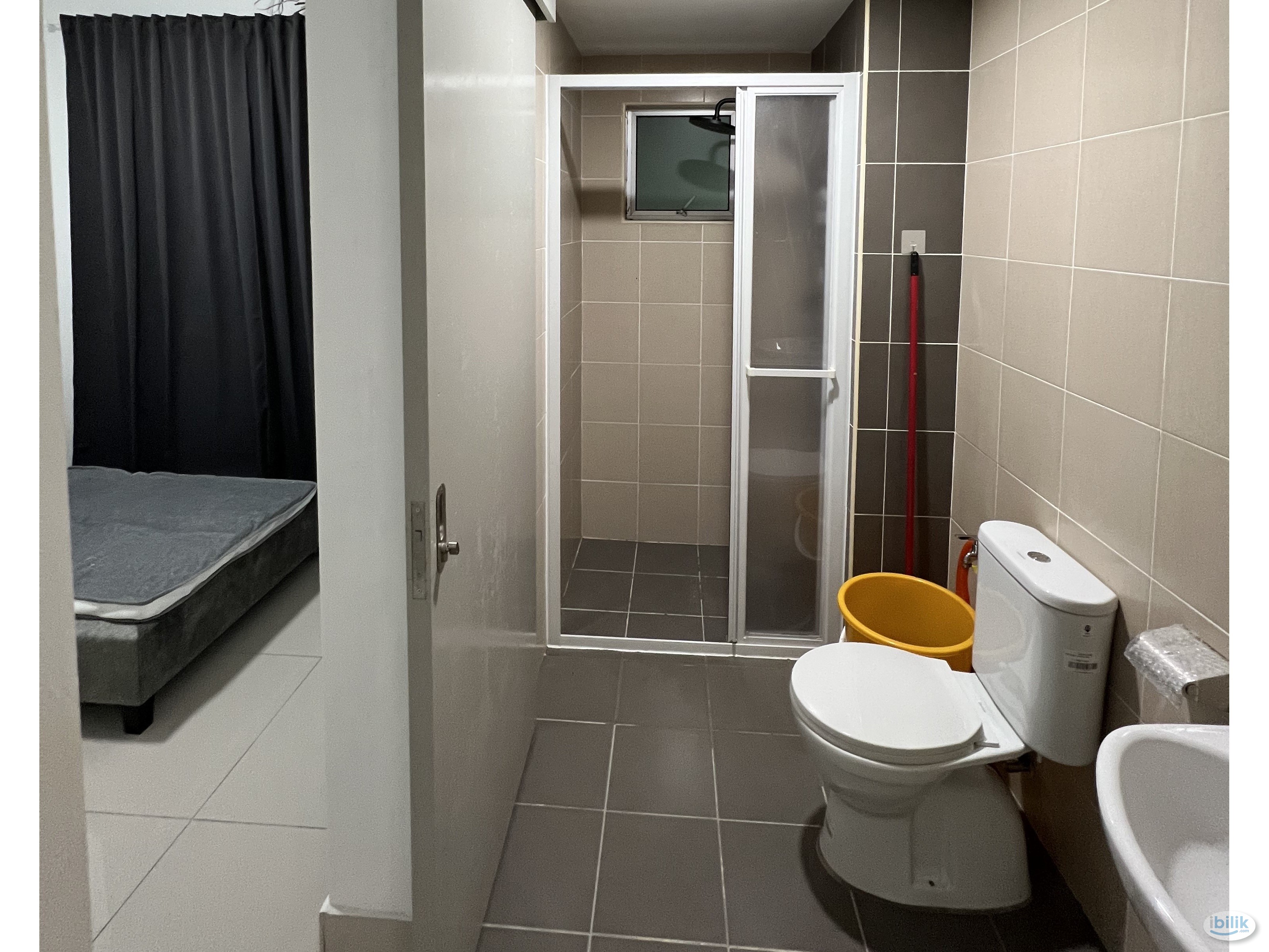 Image 4 of Middle Room at Razak City Residences, Sungai Besi - Room rental in 