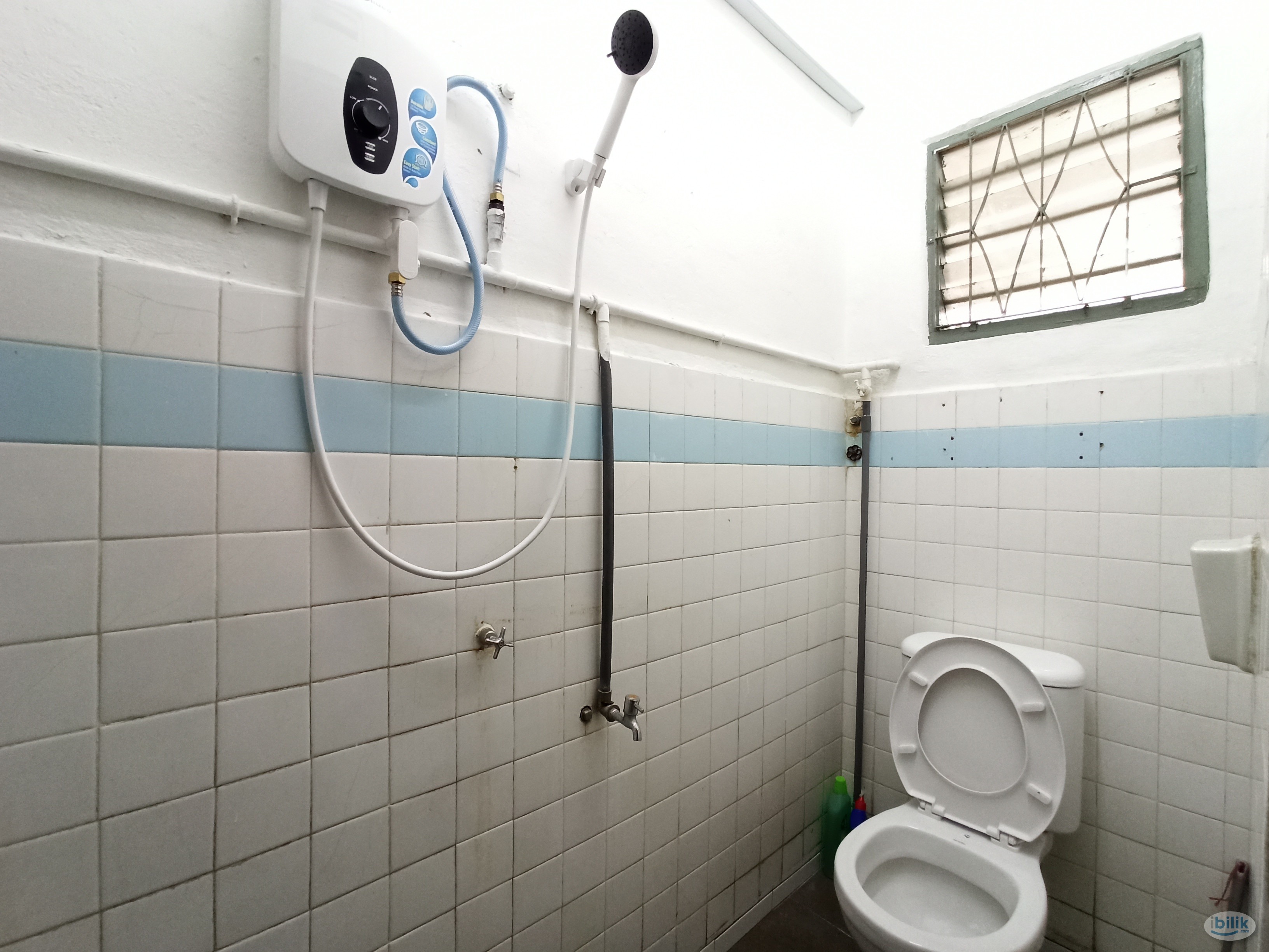 Image 2 of 💕Taman Pelangi Big and Cozy Single Room For Rent💕 - Room rental in 