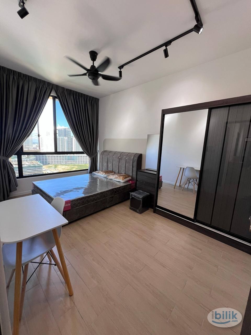 Image 4 of Middle Room at Batu Kawan, Seberang Perai - Room rental in 