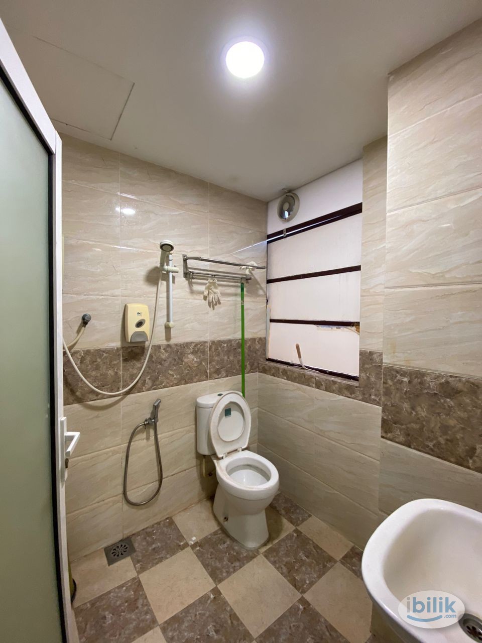 Image 2 of RM 1 FIRST MONTH RENTAL, ROOM NEAR SUNWAY PYRAMID, BRT MENTARI - Room rental in 