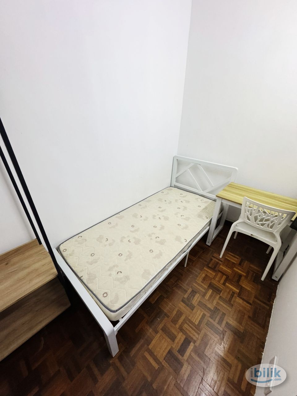 Image 2 of Low Rental Promo Midyear‼️‼️Single Room Near MRT Bandar Utama🚶‍➡️😍Provide Fully Furnished,Include Free Utilities🛜🔥HOT SELLING AREA🌈 - Room rental in 