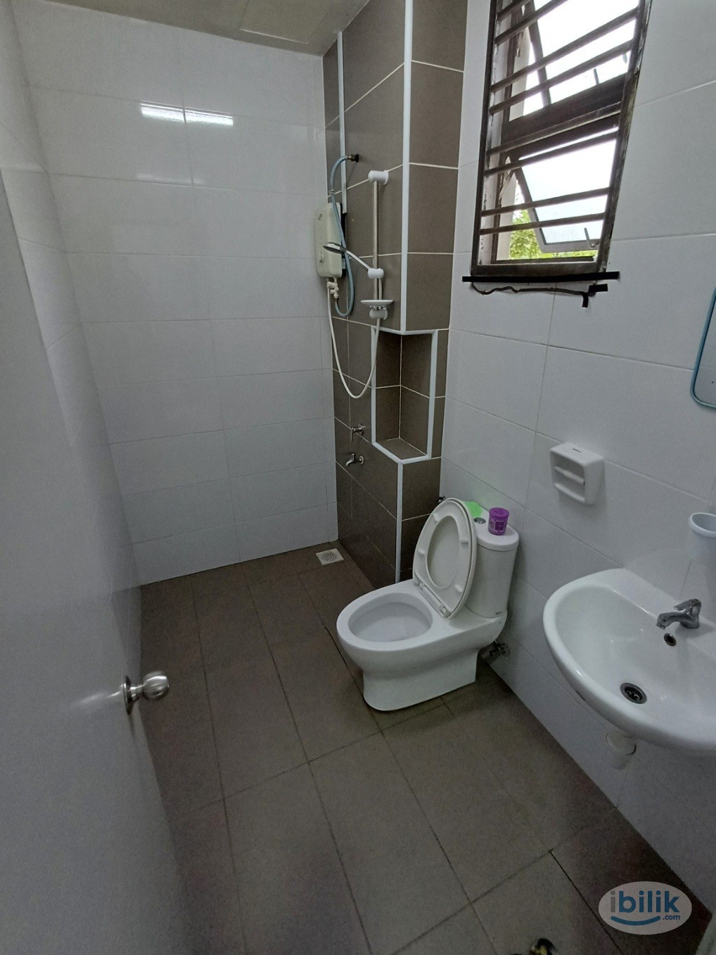 Image 3 of Middle Room at Bandar Dato Onn, Tebrau - Room rental in 