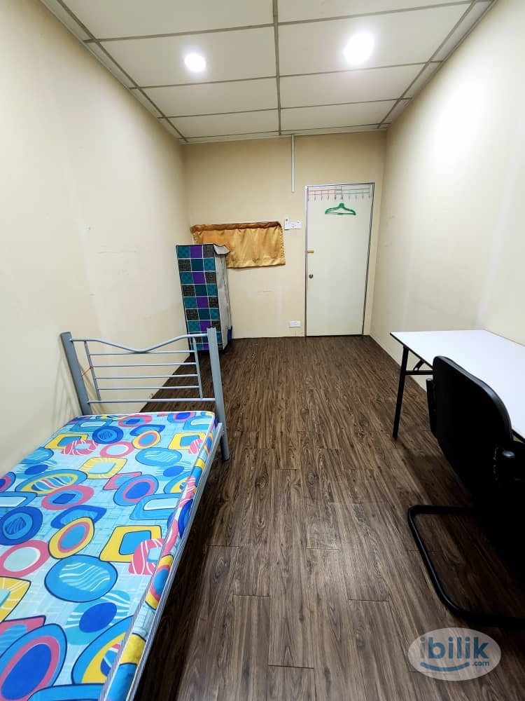Image 1 of Middle Room at Dataran Sunway, Kota Damansara - Room rental in 