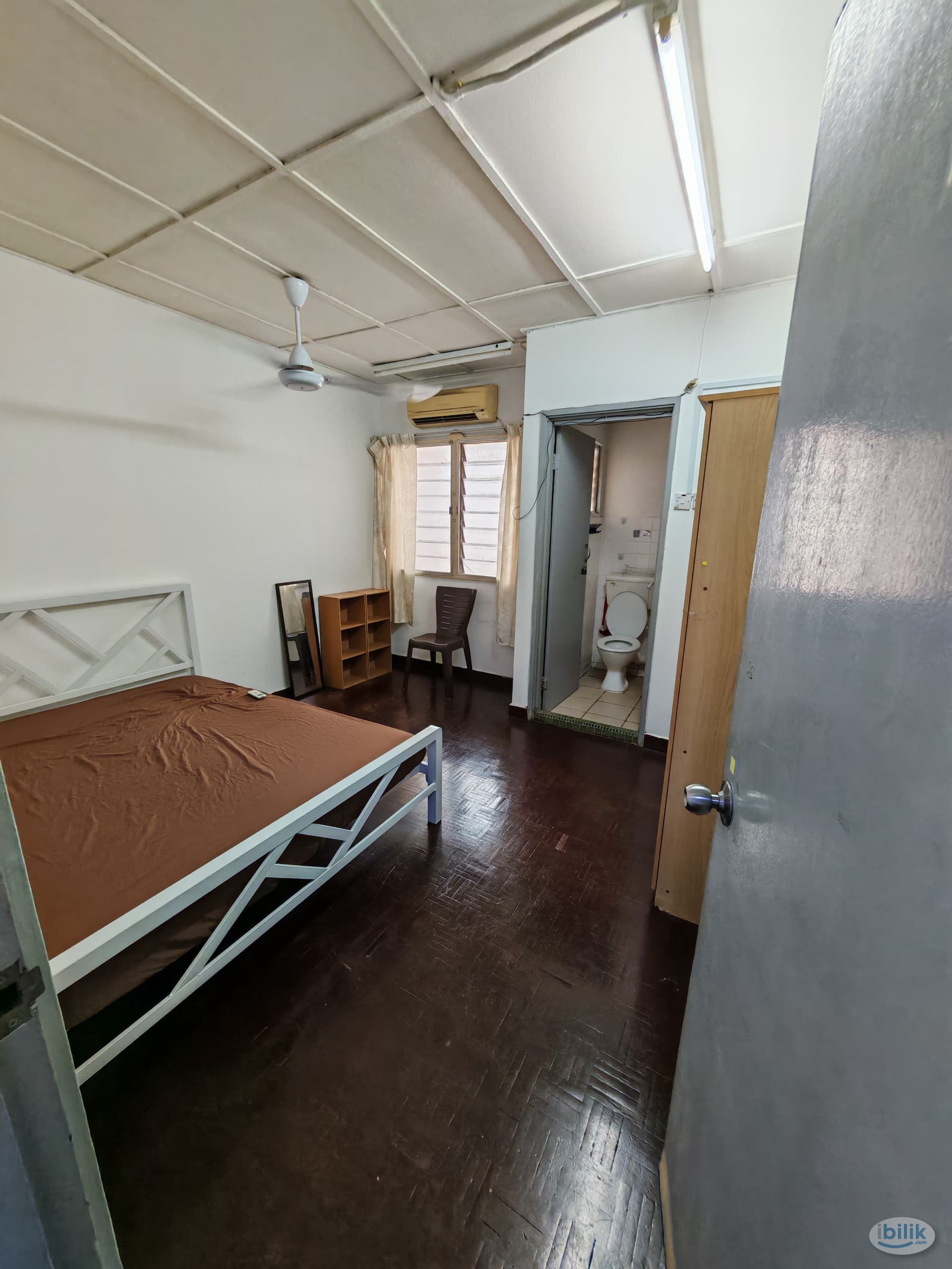 Image 1 of 👩‍🦰Female Unit Master Room at SS15, Subang Jaya (Private Bathroom) - Room rental in 