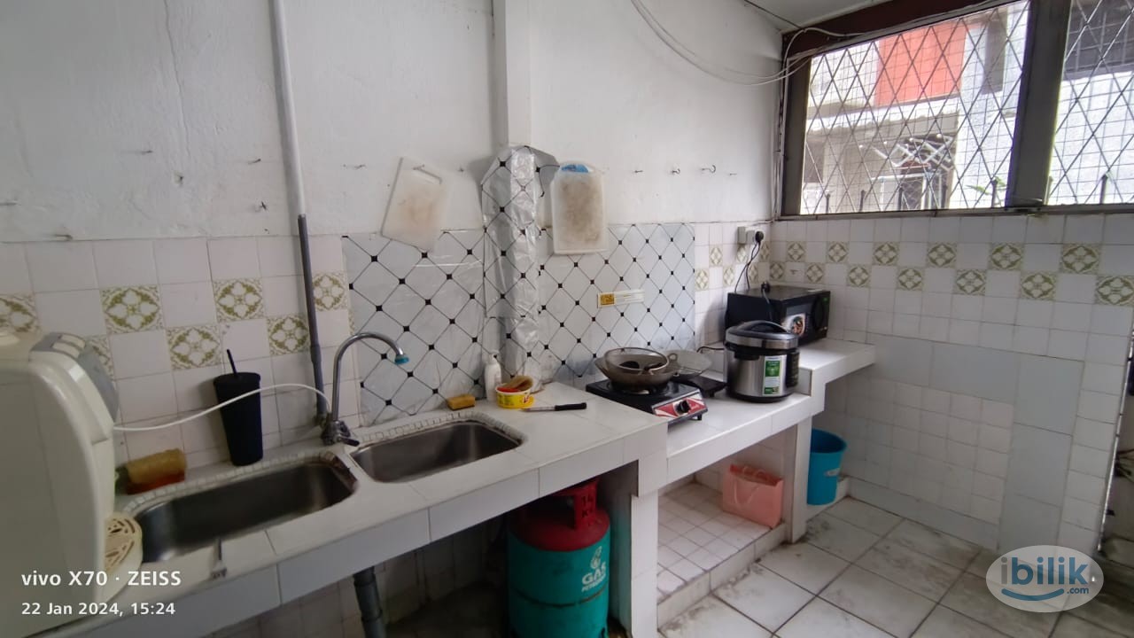 Image 3 of 👩‍🦰Female Unit Master Room at SS15, Subang Jaya (Private Bathroom) - Room rental in 