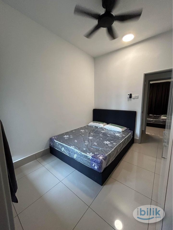 Image 1 of Master Room for Male only at Razak City Residences, Sungai Besi - Room rental in 
