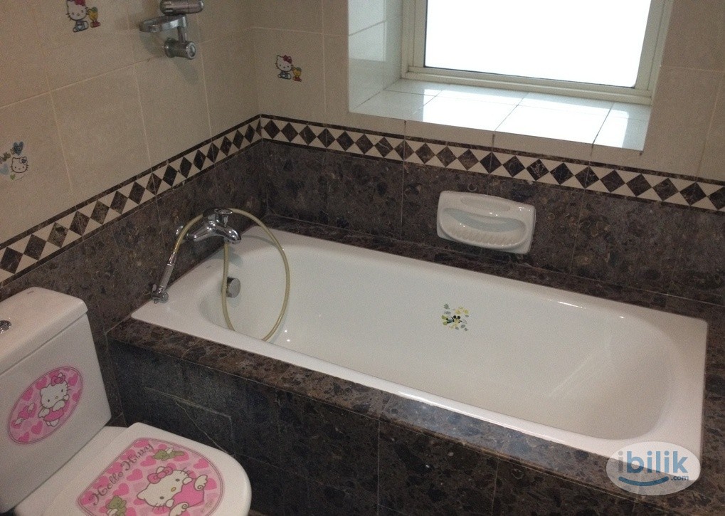 Image 4 of Master Room at Rivervale Crest, Sengkang - Room rental in 