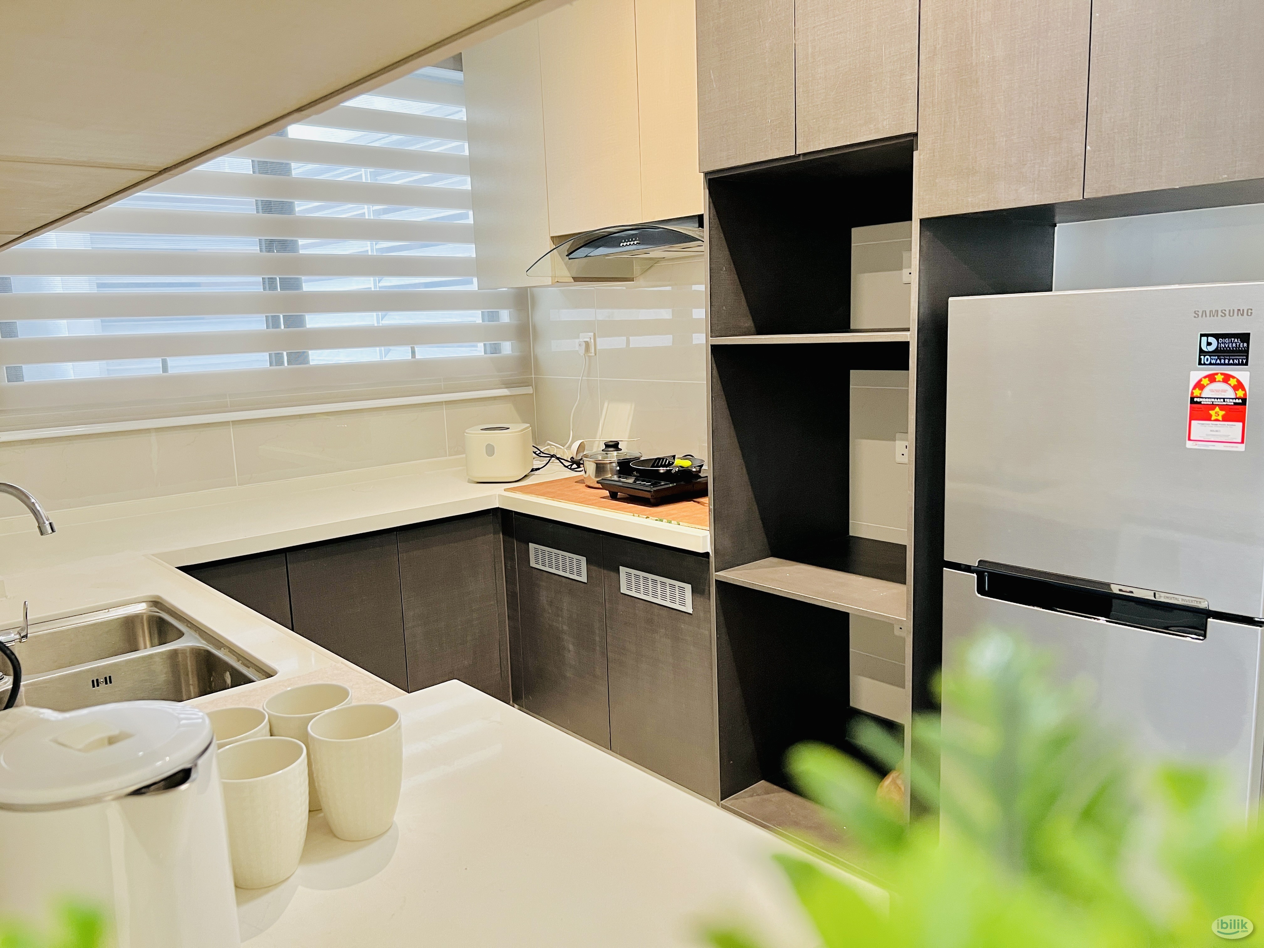 Image 4 of Master Room with aircon and attached Private Bathroom at Lovell, Danga Bay for Rent - Room rental in 