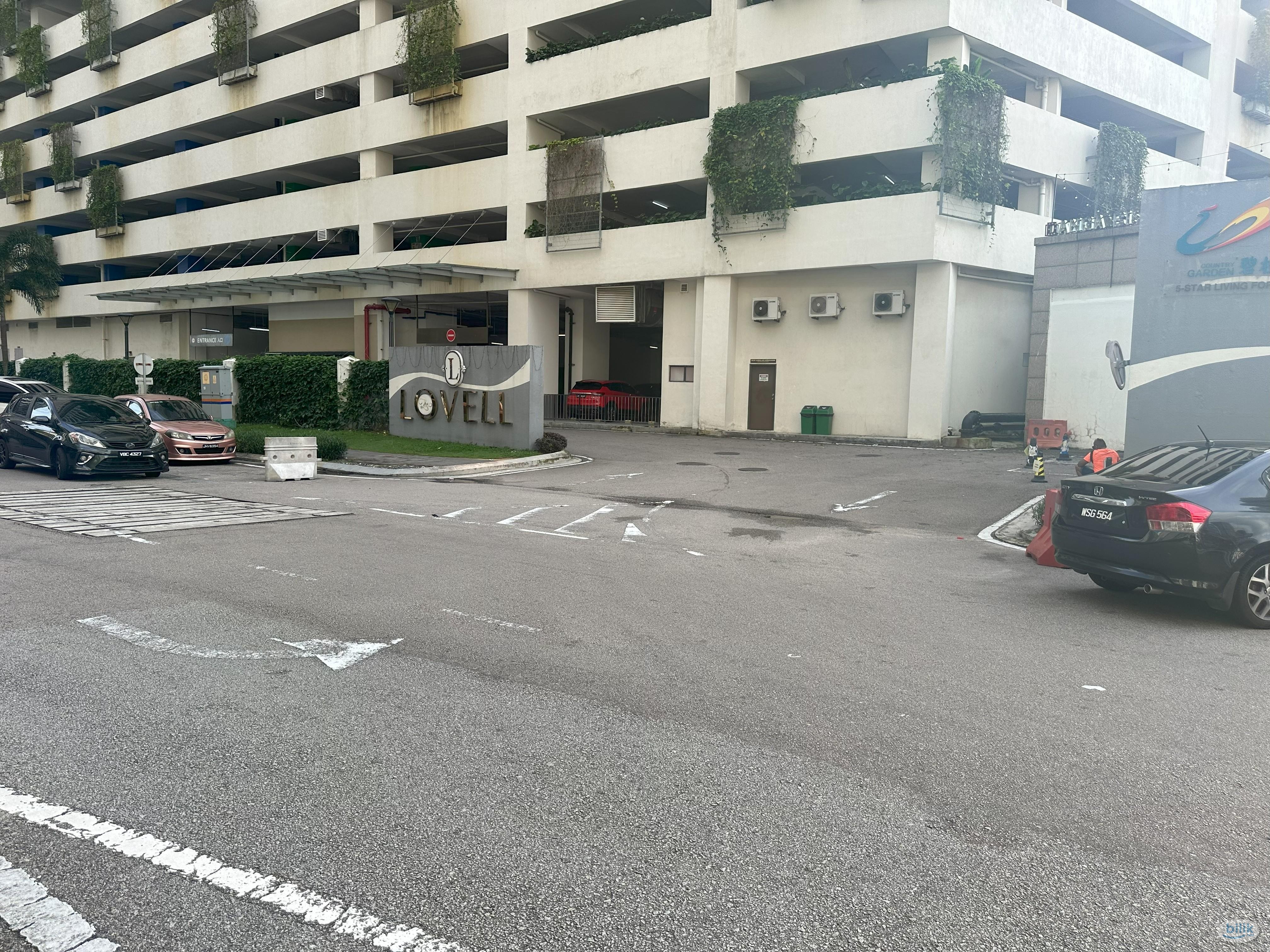 Image 5 of Master Room with aircon and attached Private Bathroom at Lovell, Danga Bay for Rent - Room rental in 