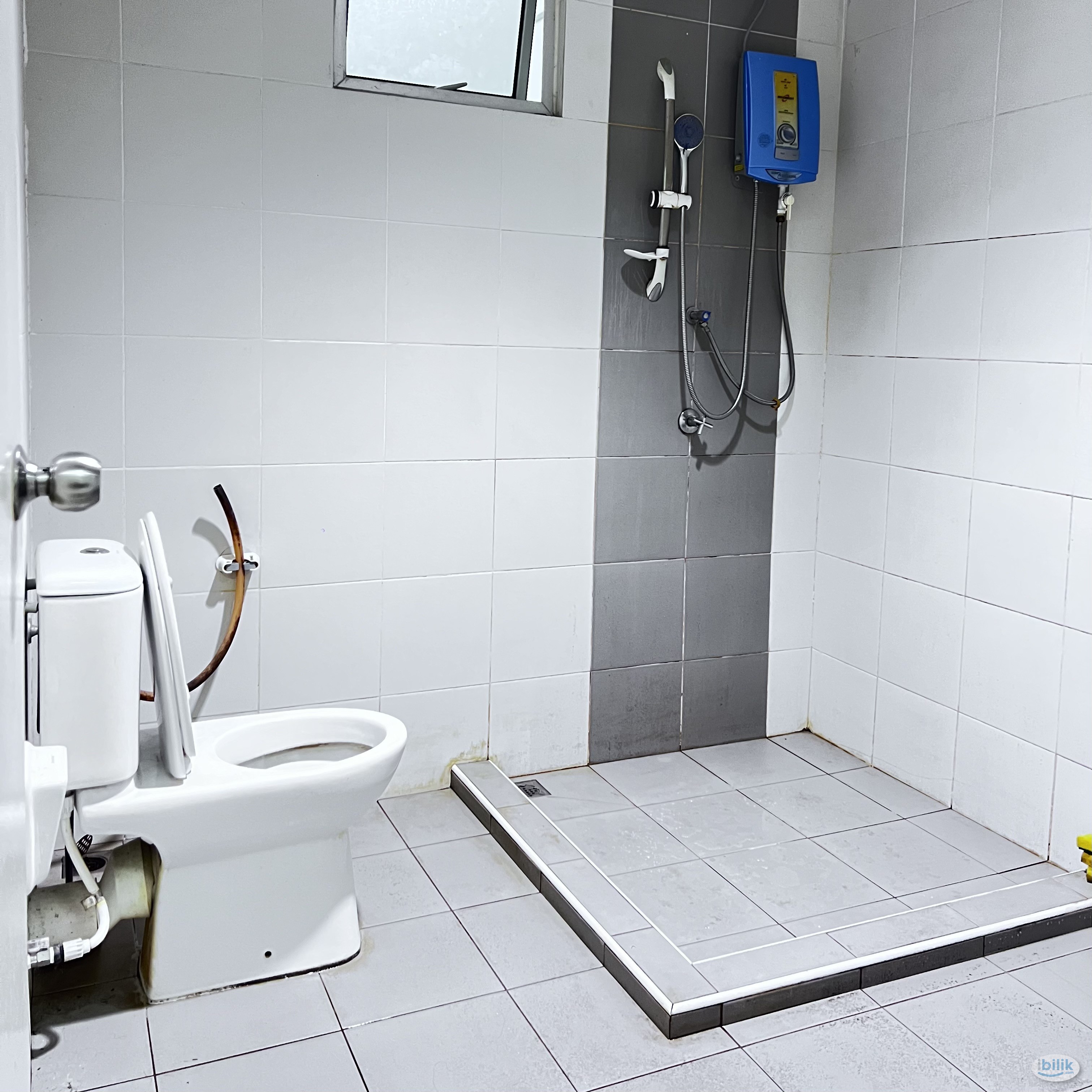 Image 3 of Single Room at Elit Heights, Bayan Baru - Room rental in 