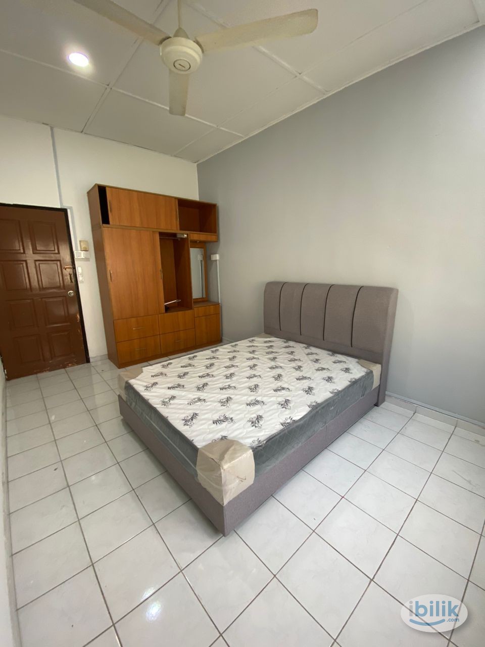 Image 2 of Fully Furnished Male Middle Room at Taman Bayu Perdana, Klang - Room rental in 