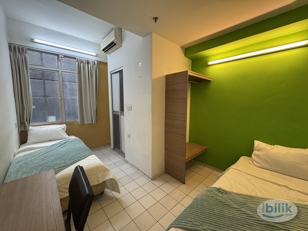 Image 3 of 3min Walk Direct access to Mrt and Lrt Chan Sow Lin Studio For Rent RM620 attached bathroom - Room rental in 