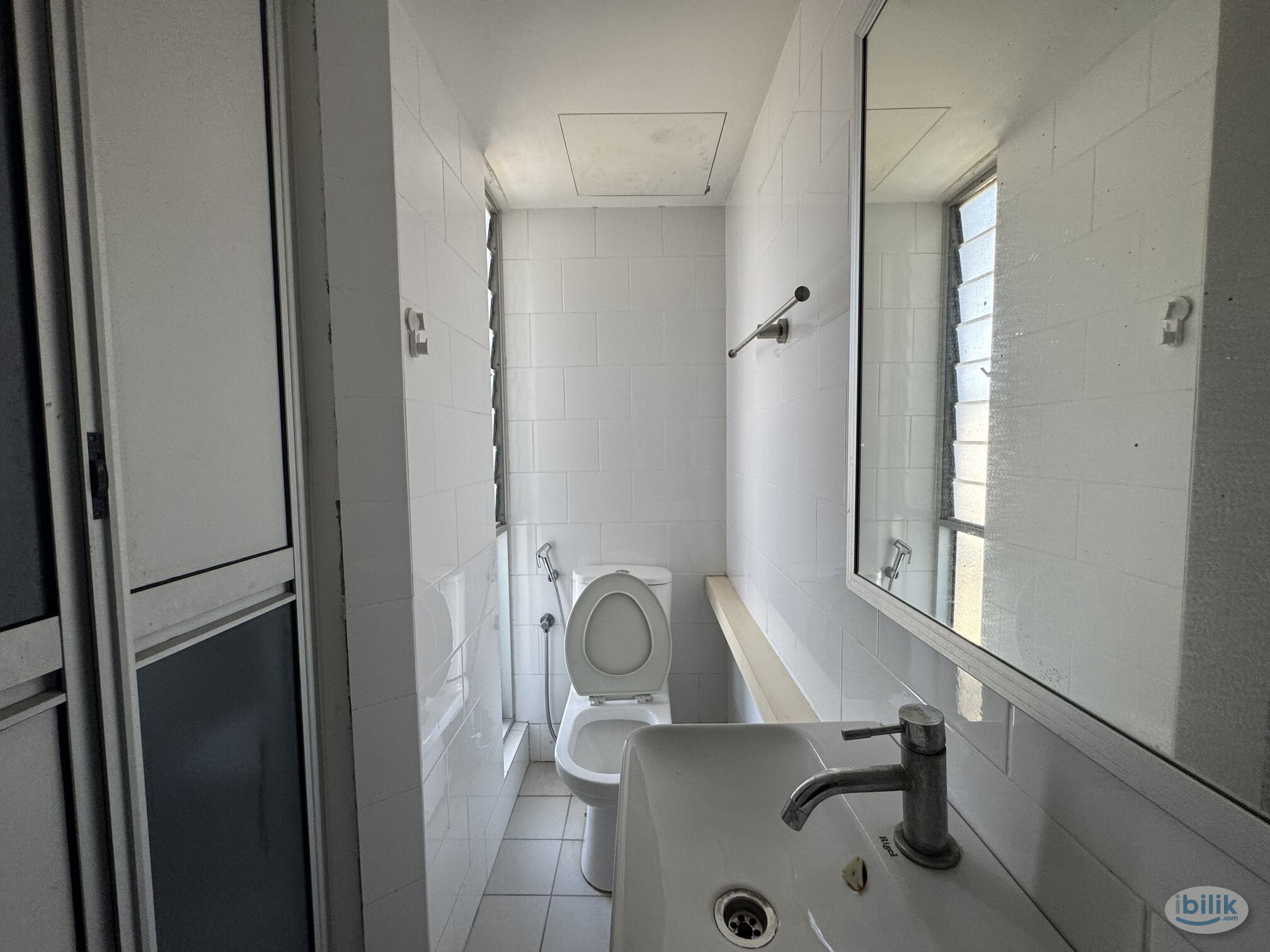 Image 4 of 3min Walk Direct access to Mrt and Lrt Chan Sow Lin Studio For Rent RM620 attached bathroom - Room rental in 