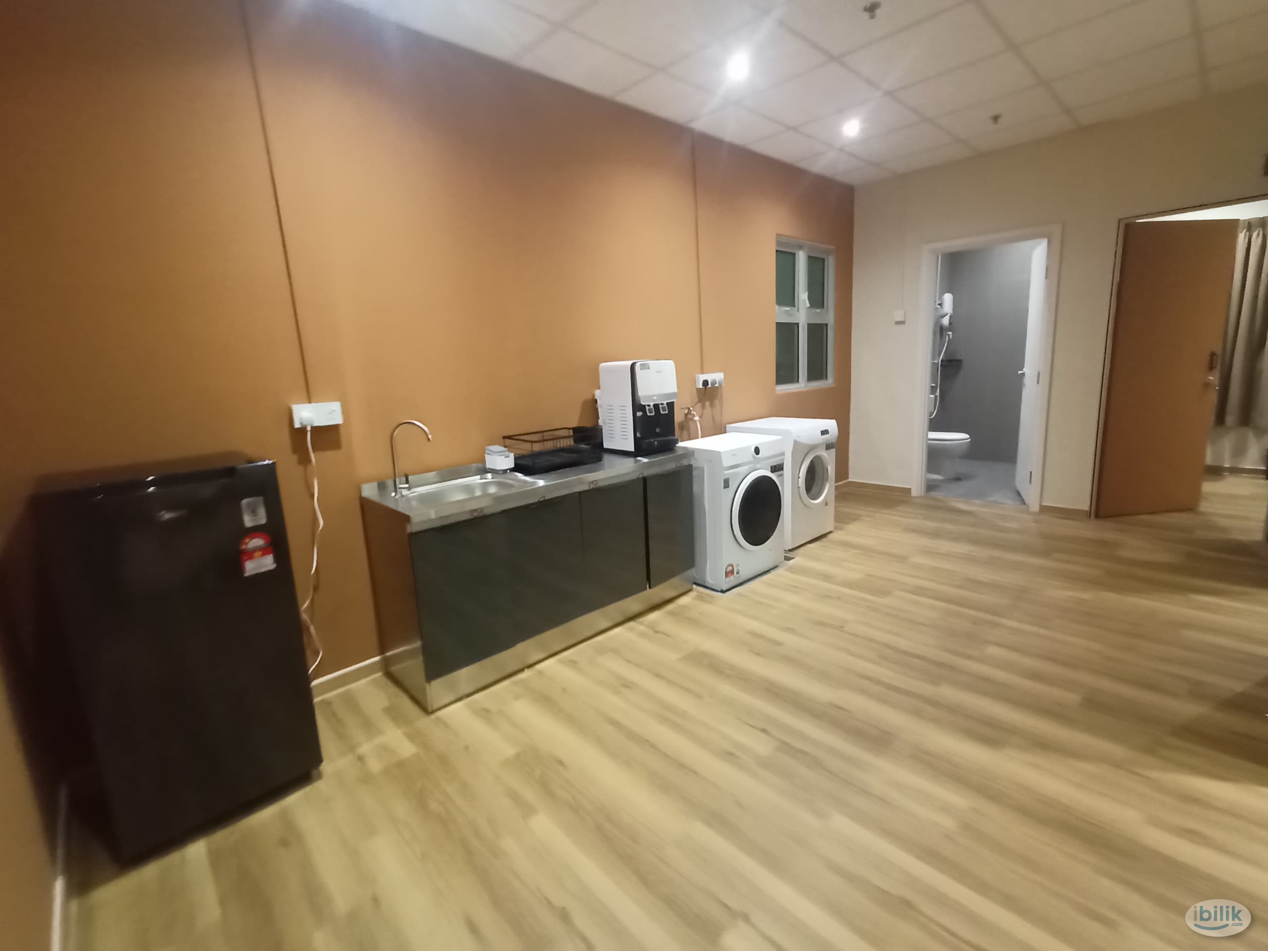 Image 4 of 🏠ROOM FOR RENT NEAR OLD KLANG ROAD✨ COME WITH 0 DEPOSIT ✅ 1 MIN WALK TO BUS STOP 🚍 - Room rental in 