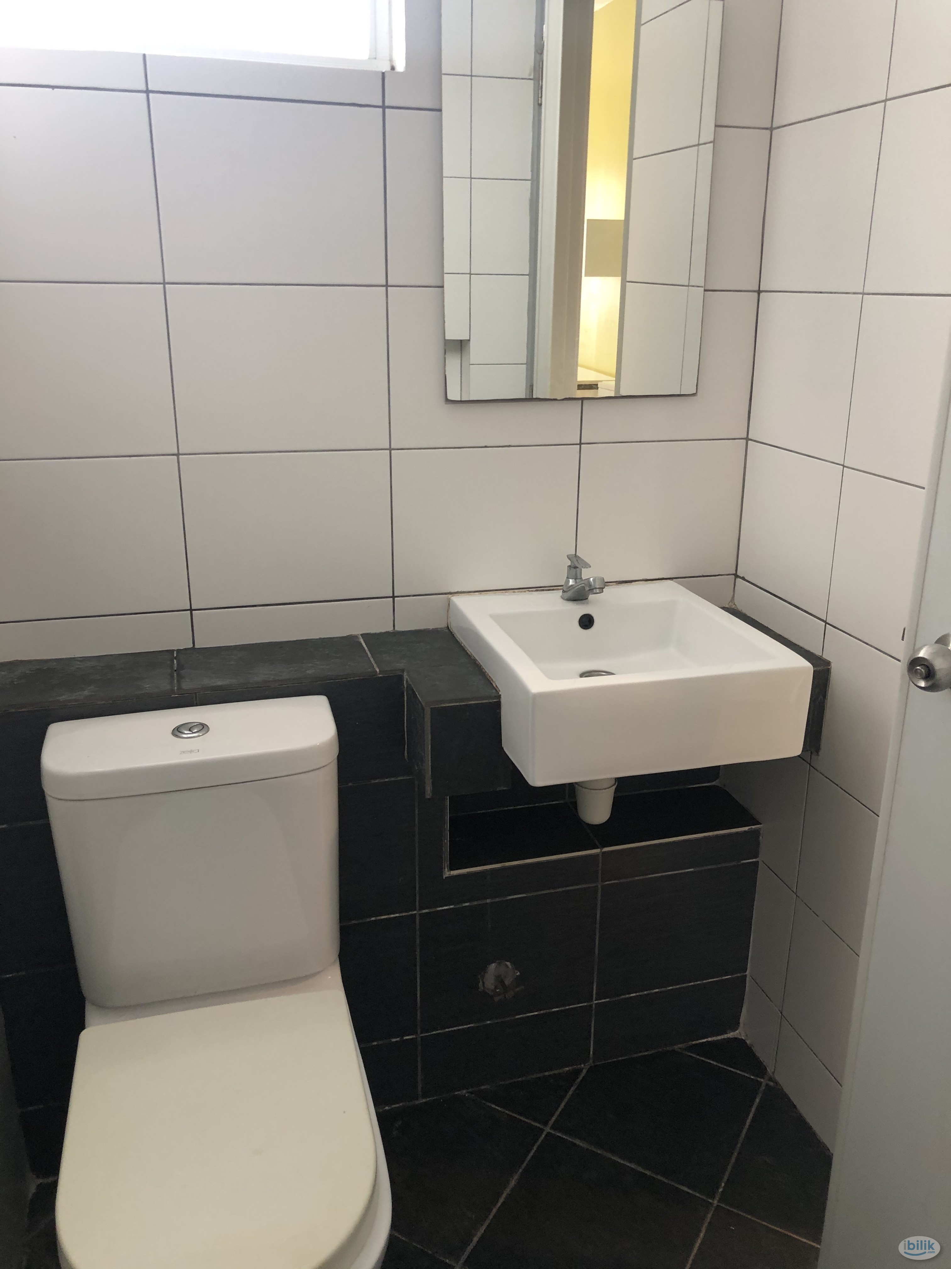 Image 4 of Univillage Twin Sharing Room - Room rental in 