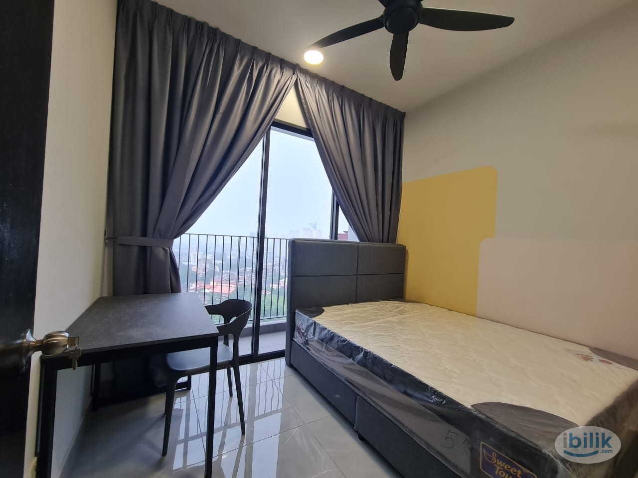 Image 1 of Full Furnished Private Balcony Room at Sentul Jalan Ipoh - FREE WiFi & Utilities - Room rental in 