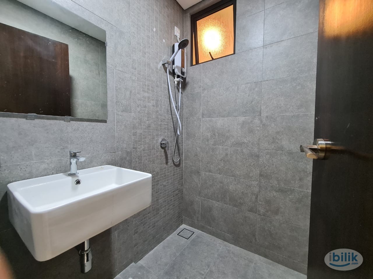 Image 5 of Full Furnished Big Room at Sentul Jalan Ipoh - FREE WiFi & Utilities - Room rental in 