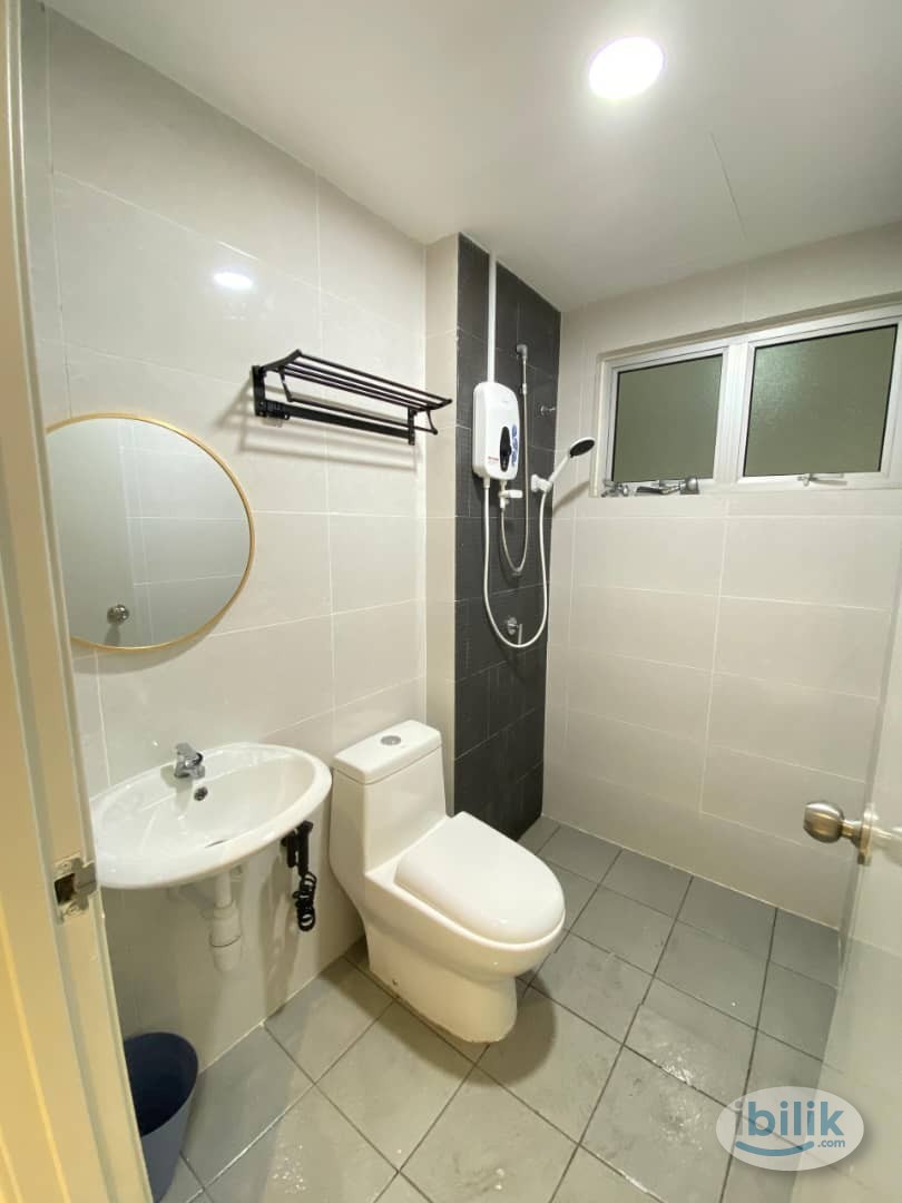 Image 2 of Master Room at Acacia Residences, Sepang - Room rental in 