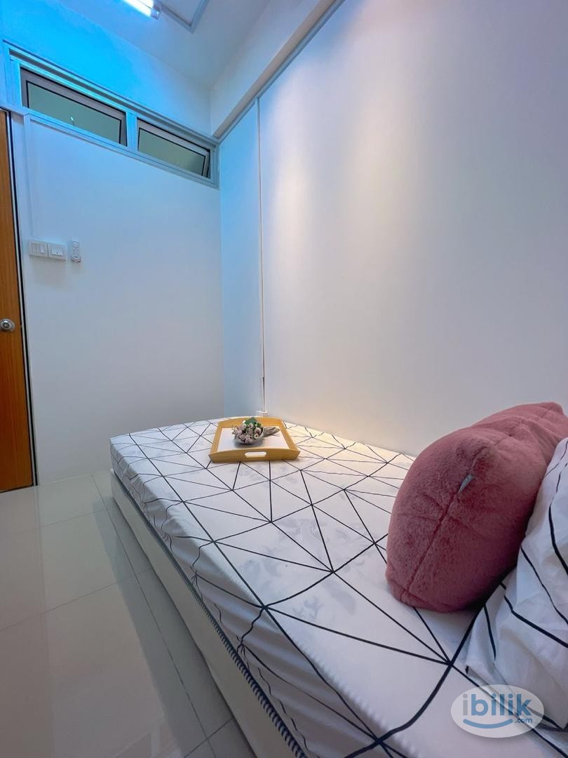 Image 2 of Single room at Koi Tropika Condominium Puchong - Room rental in 