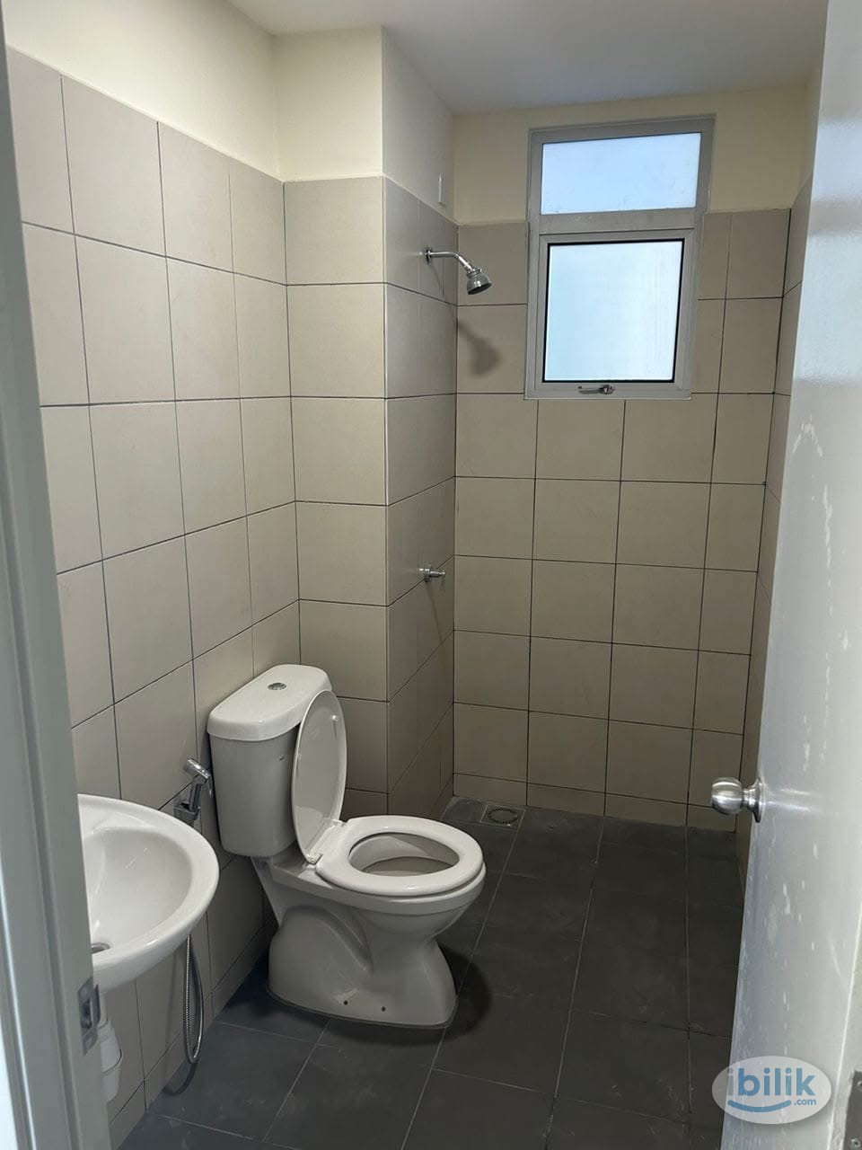 Image 4 of Middle Room at Semenyih, Selangor - Room rental in 