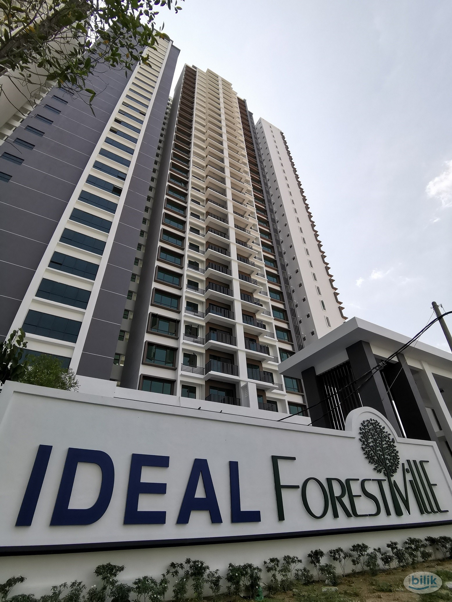 Middle room at ⭐ForestVille condo, Bayan Lepas Industrial, Near Penang
