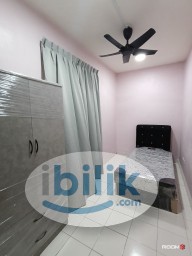 Room Rental in Malaysia - 📍🚗 Easy access to malls & 2nd Link | 🧼 Fully furnished | 🏠 Cozy unit – Only a few left! 😎🔑