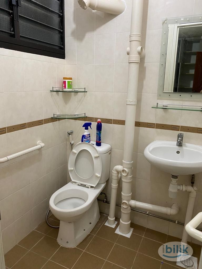 Image 5 of Single Room at Bukit Batok, Singapore - Room rental in 