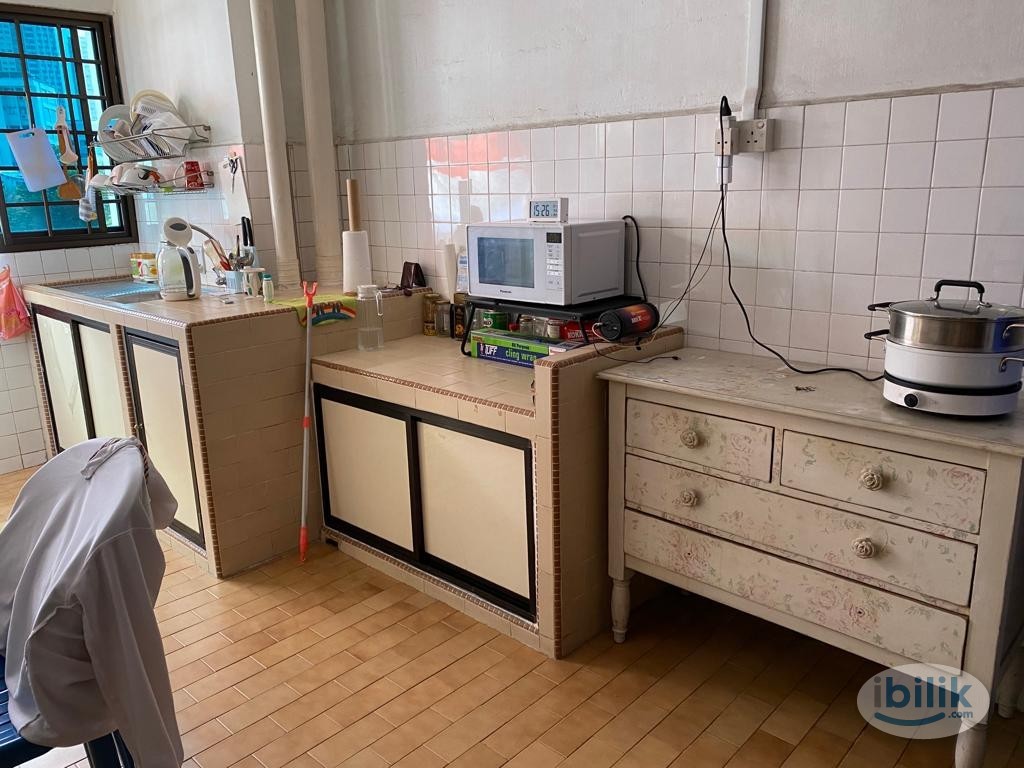 Image 4 of Single Room at Bukit Batok, Singapore - Room rental in 