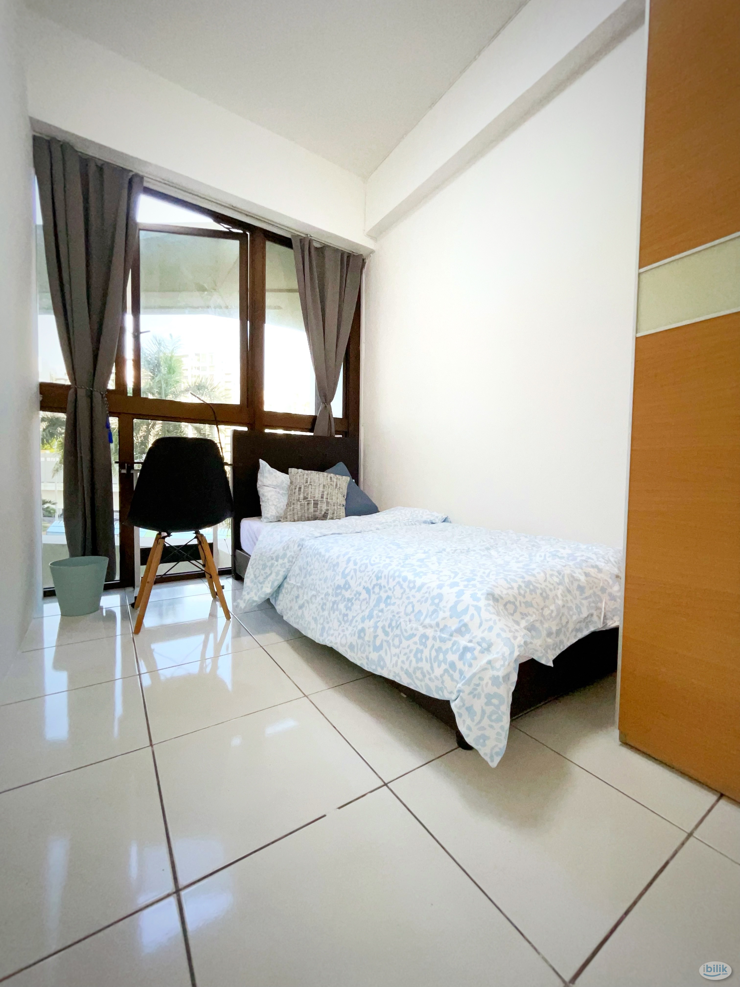 Image 3 of Condo room for rent - Room rental in 