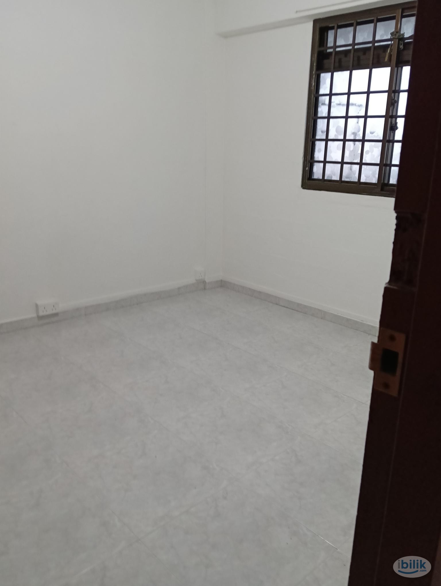 Image 2 of Chinatown @ 34 Upper Cross Street - Room rental in 