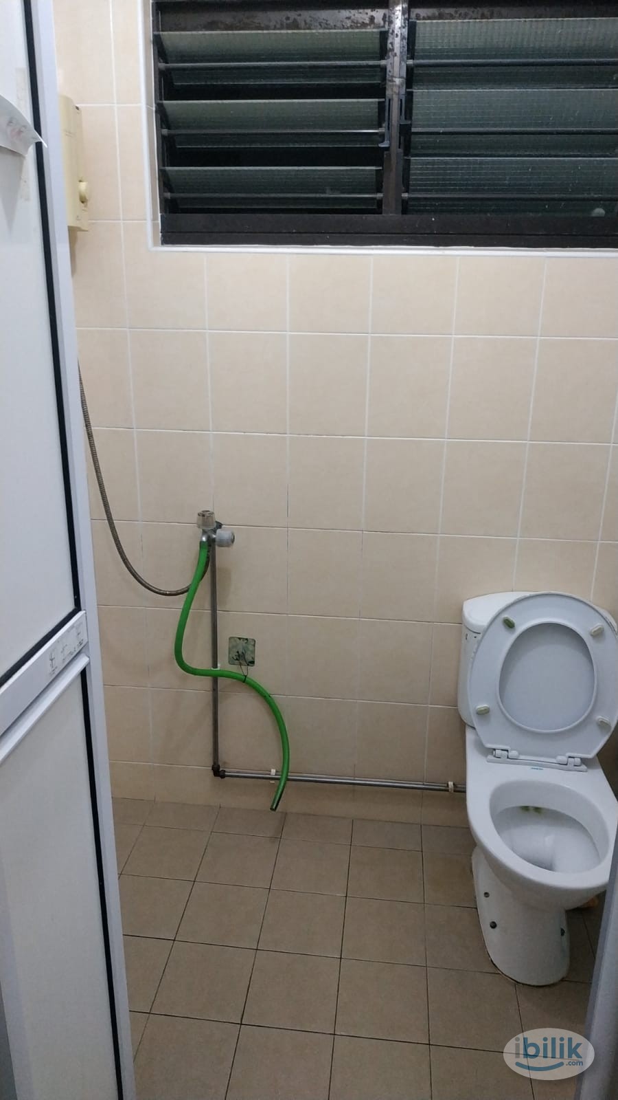 Image 2 of Single Room at Yishun Blk 250, Singapore - Room rental in 