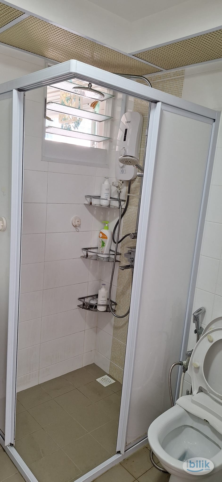 Image 2 of Single Room at Bukit Batok, Singapore - Room rental in 