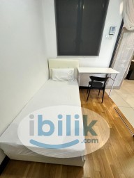Room Rental in Pantai - Small Room at KL Gateway, Bangsar South