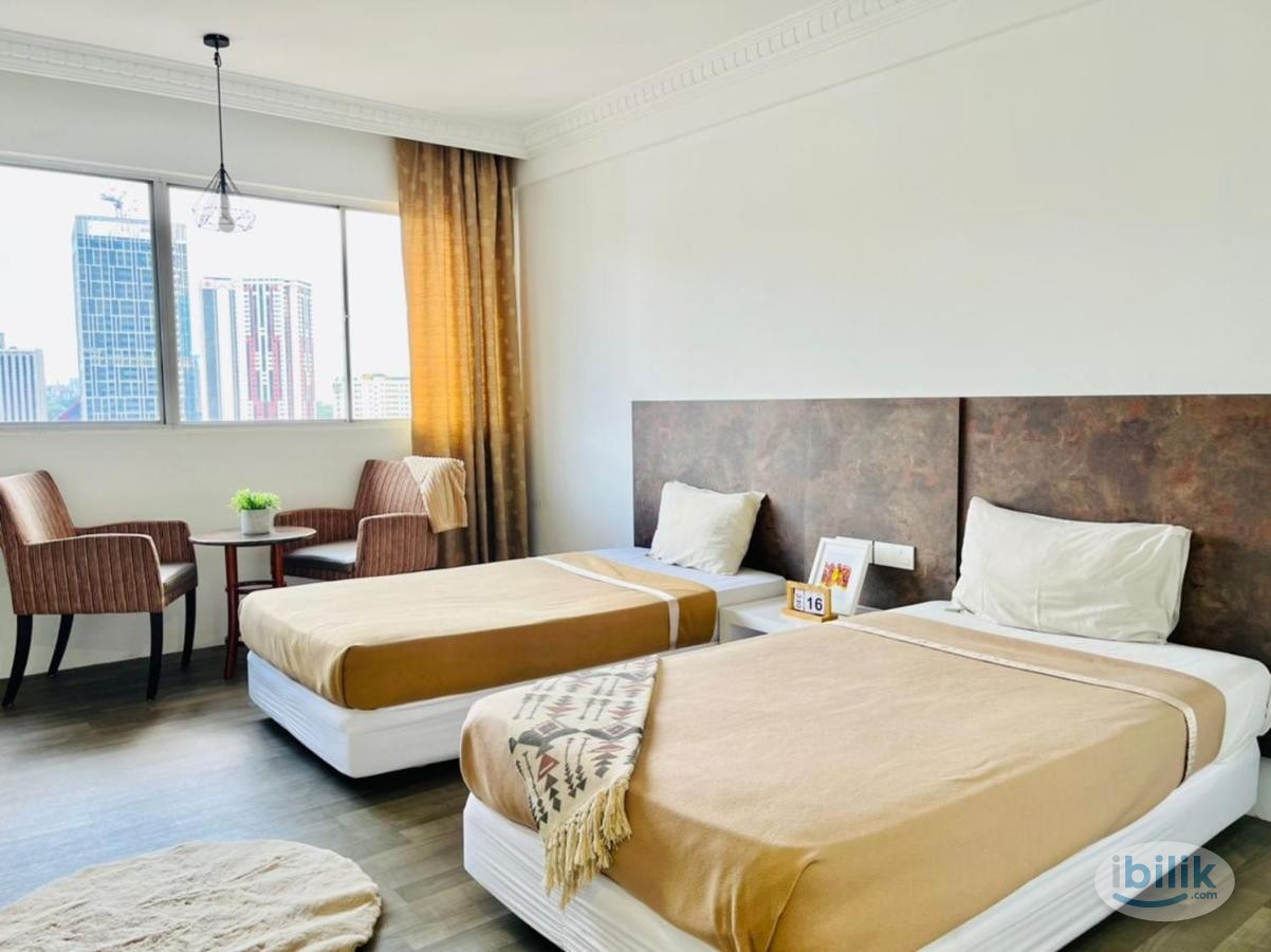 Image 1 of Middle Room at Hotel M1 - Room rental in 