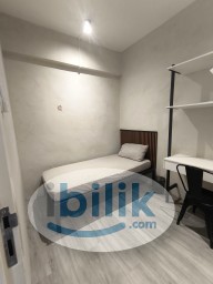 Room Rental in Malaysia - 🔥Promo ZERO Deposit  🏡 [JL Co-Living] Middle Room @ USJ 21, Subang Jaya 🌟 🚶‍♀️ 4 Mins Walk to Main Place Mall 🛍️✨