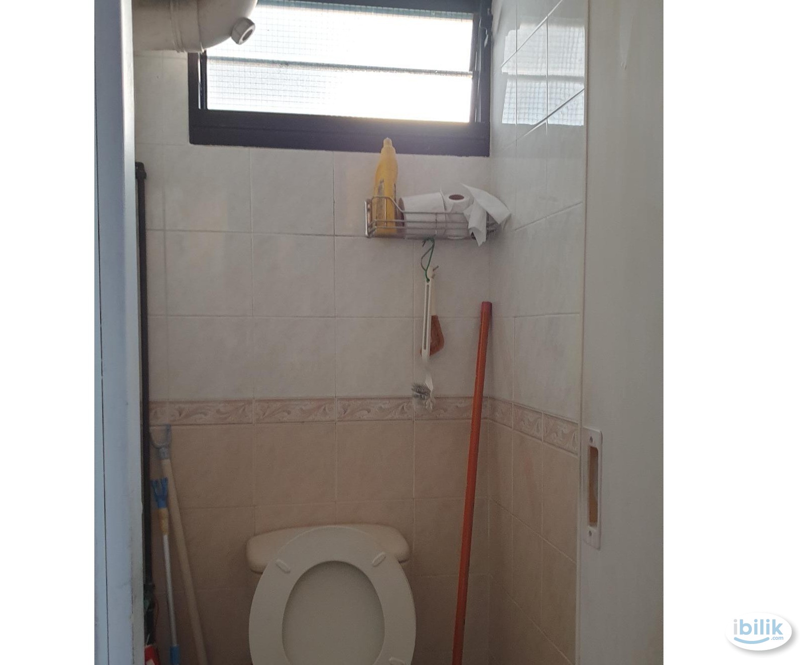 Image 2 of female sharing @ Telok Blangah Crescent - Room rental in 