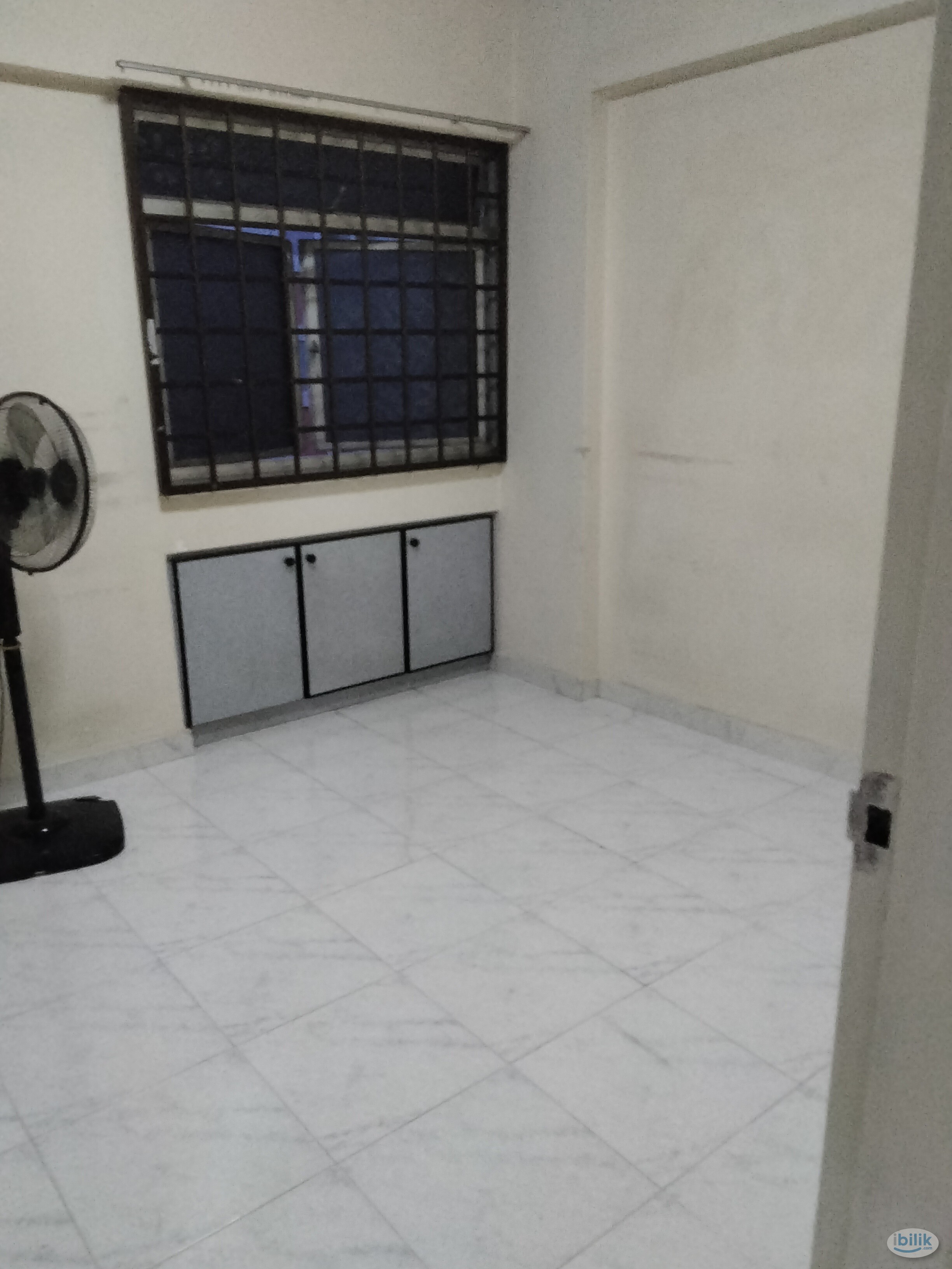 Image 3 of Common room for rent - Room rental in 