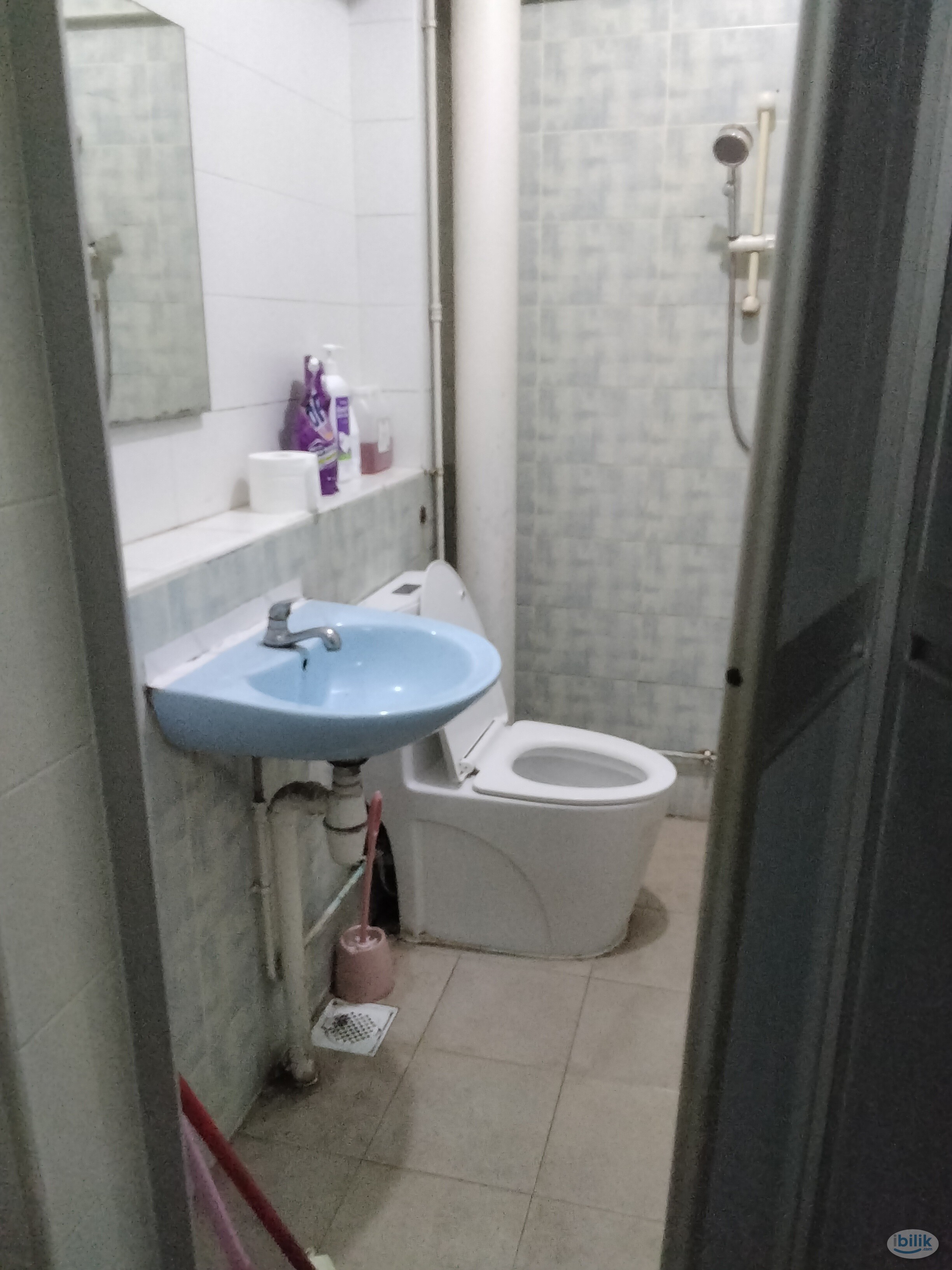 Image 4 of Common room for rent - Room rental in 