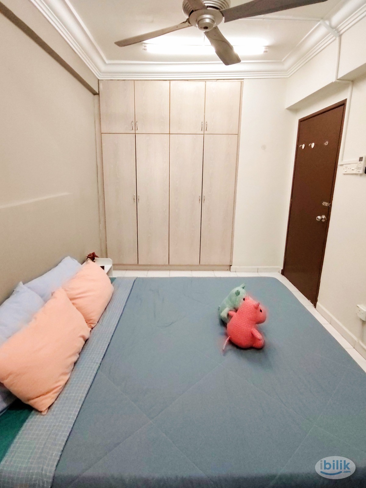 Image 1 of Medium Room with Aircond @ Ara Damansara ，5 Min Walk To LRT,Near to Grocery shop,Mall, Subang Airport - Room rental in 