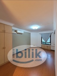 Room Rental in  - Master Room at Redhill