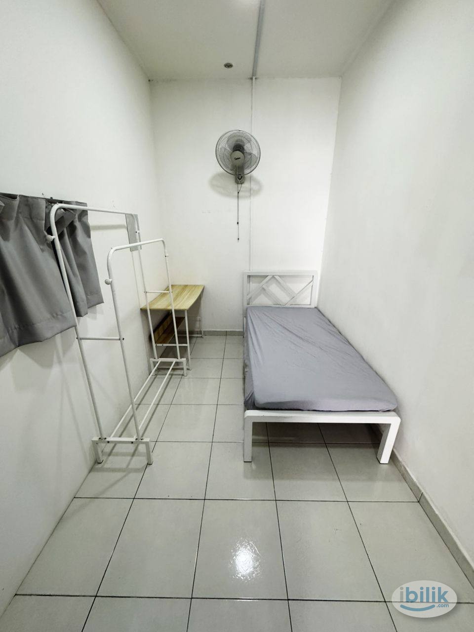 Image 2 of 🏠 Medium Room @ Setia Alam | 🚆 Near MRT/LRT Feeder Bus - Room rental in 