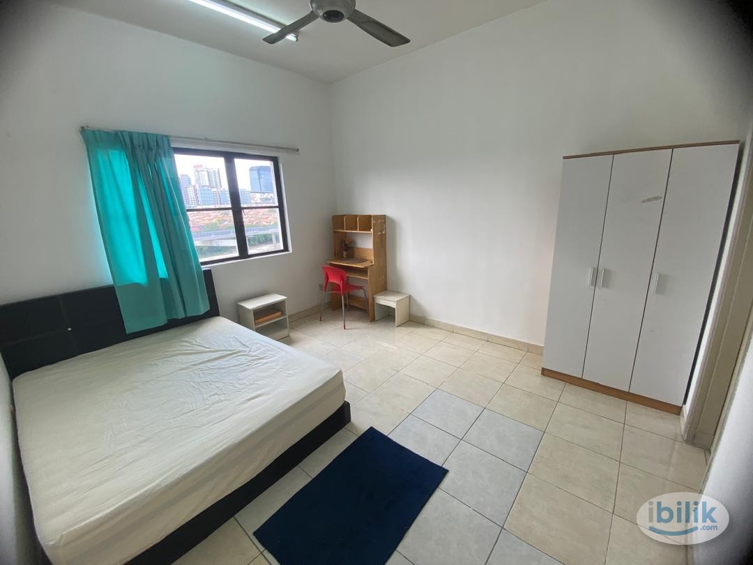 Image 1 of FEMALE UNIT Master Room at Casa Residenza, Kota Damansara - Room rental in 