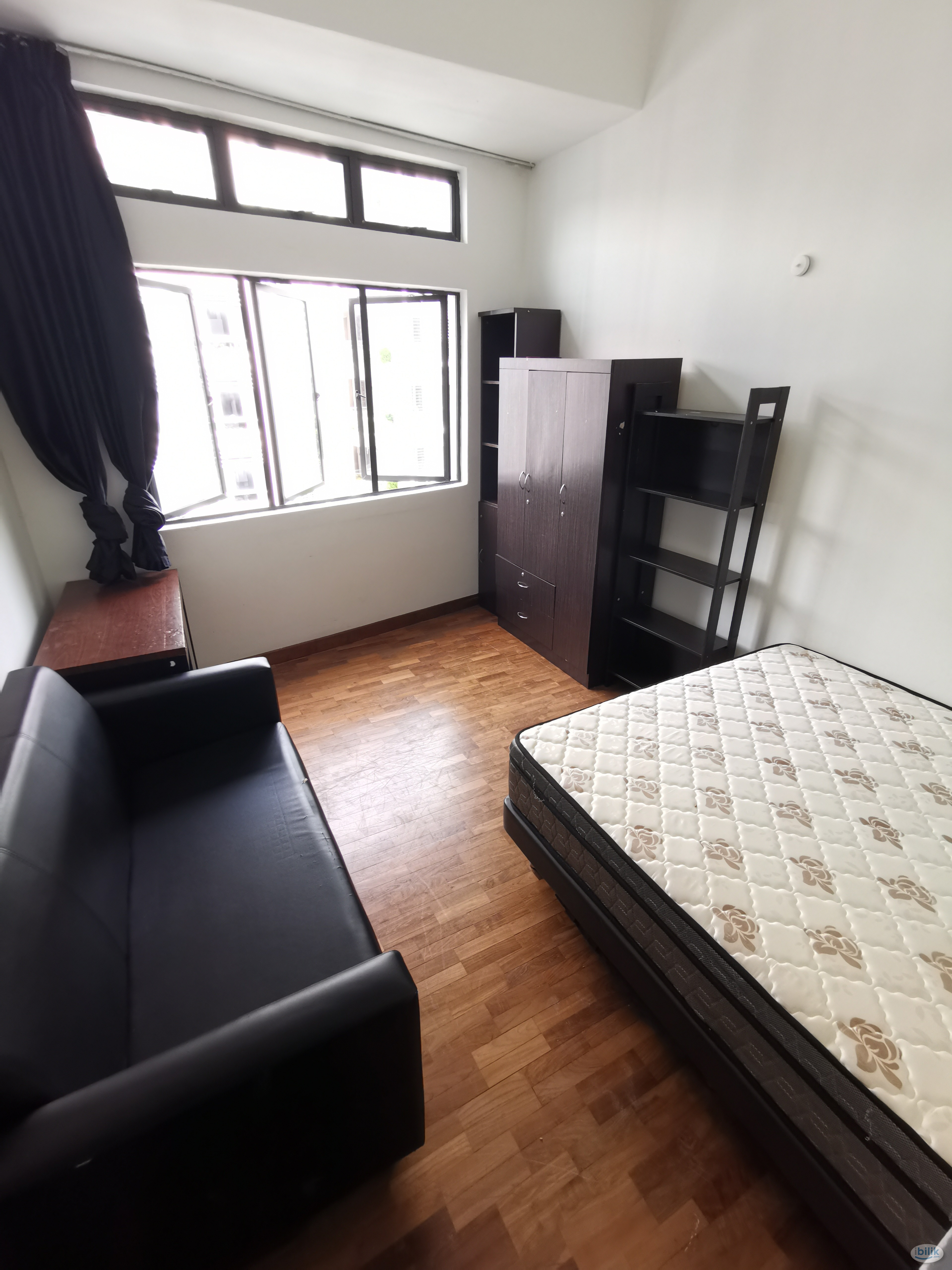 Image 1 of Room for Rent / River Valley (Somerset MRT) / Common Room / 1 Pax Stay / Available Immediate/ RM2 - Room rental in 