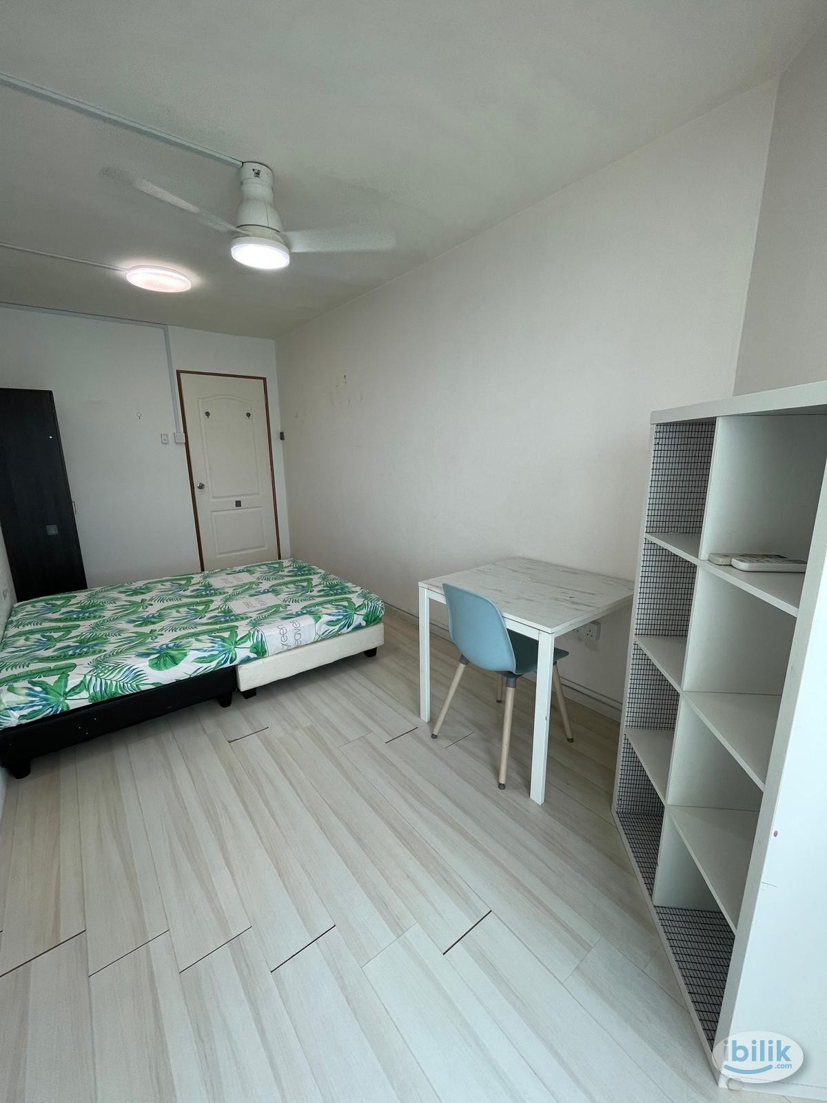 Image 2 of Room for Rent / Jurong East MRT / Deluxe Queen Room / 1-2 Pax Stay / 23 August / RM1 - Room rental in 