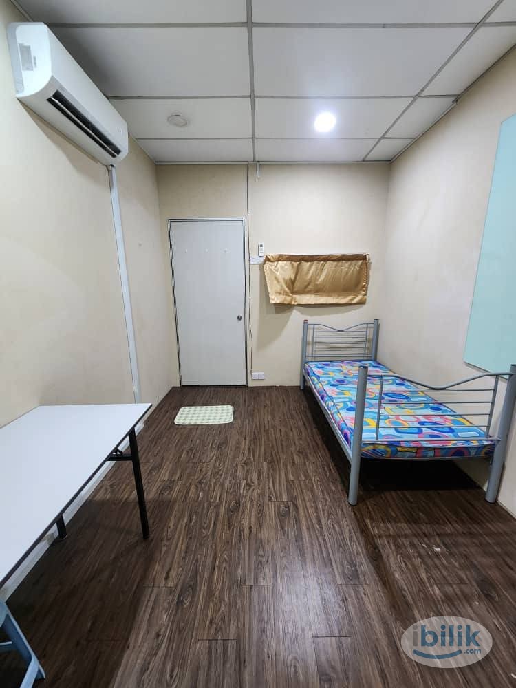 Image 1 of 🏠❄️ Bilik Single Berhawa Dingin Lengkap Perabot di Bandar Utama, PJ 🚗✨ - Room rental in 
