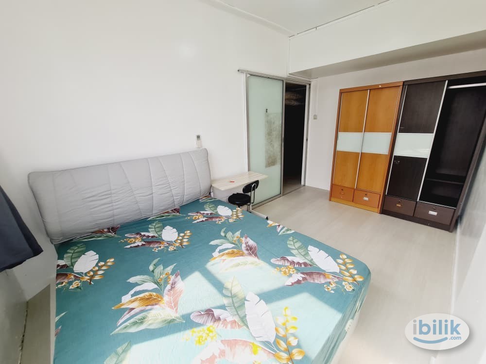 Image 4 of Master Room at Chinatown, Central Area - Room rental in 
