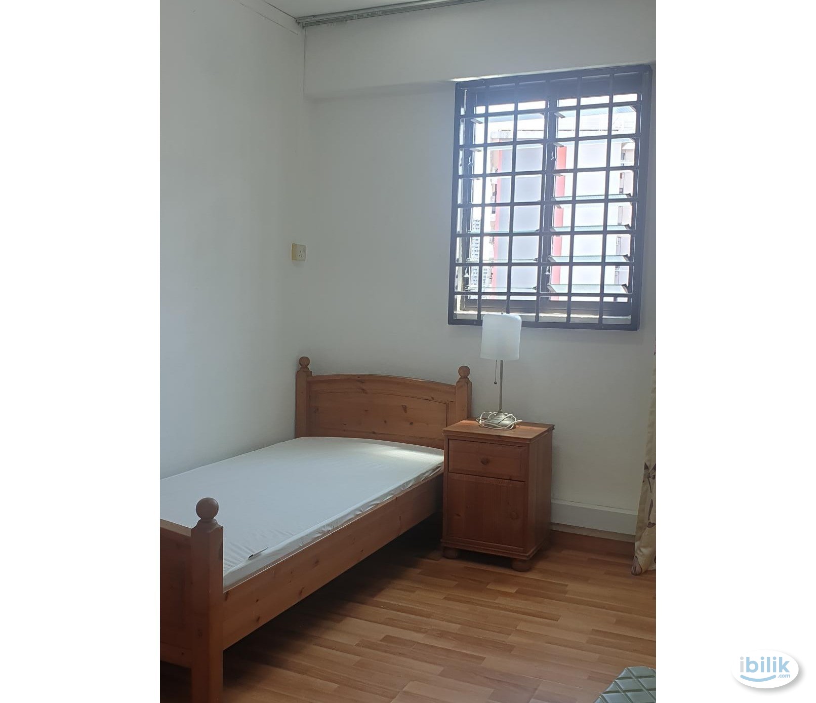 Image 5 of Blk 6 Beach Rd,  3 -5 pax. - Room rental in 