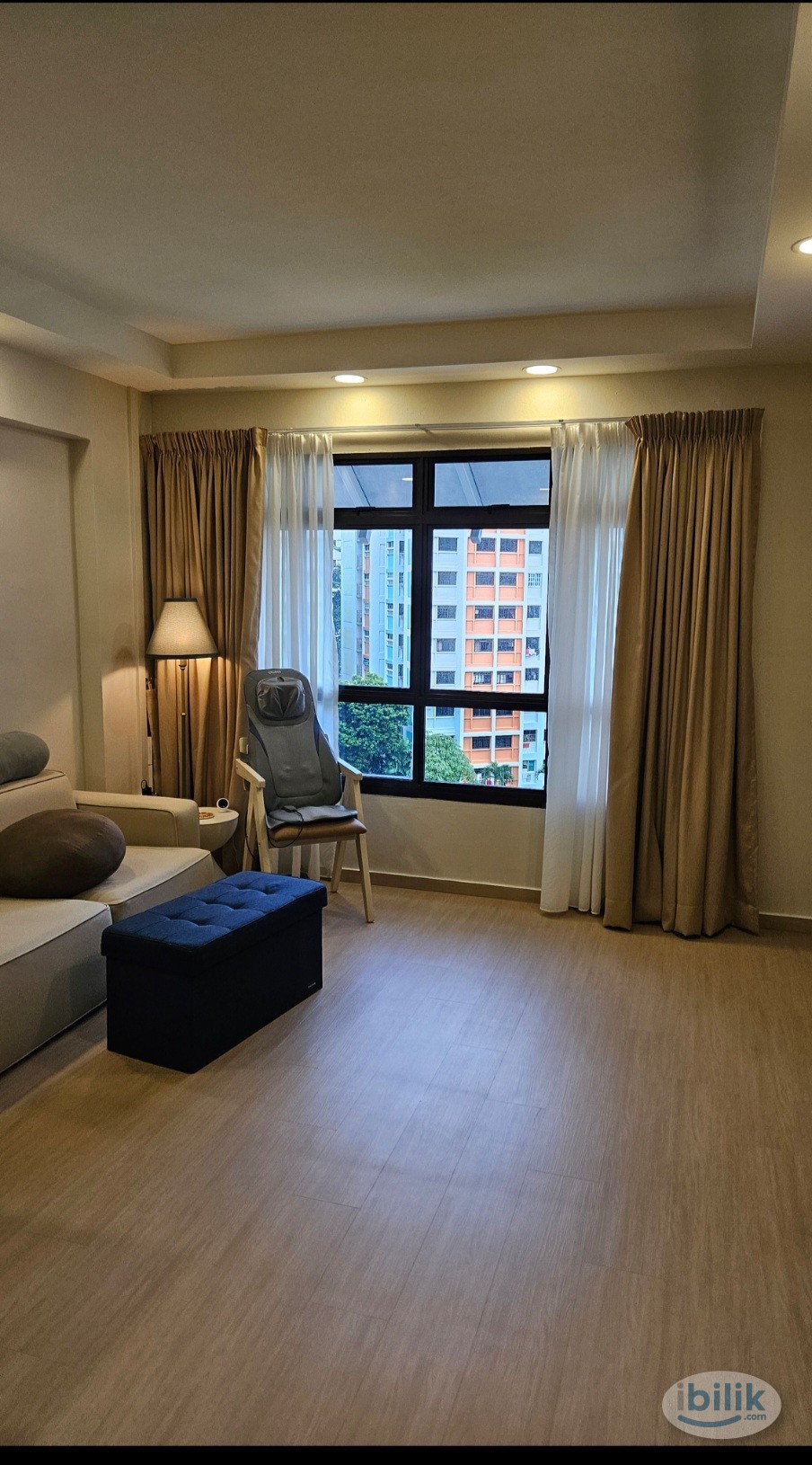 Image 2 of Middle Room at Woodlands, Singapore - Room rental in 