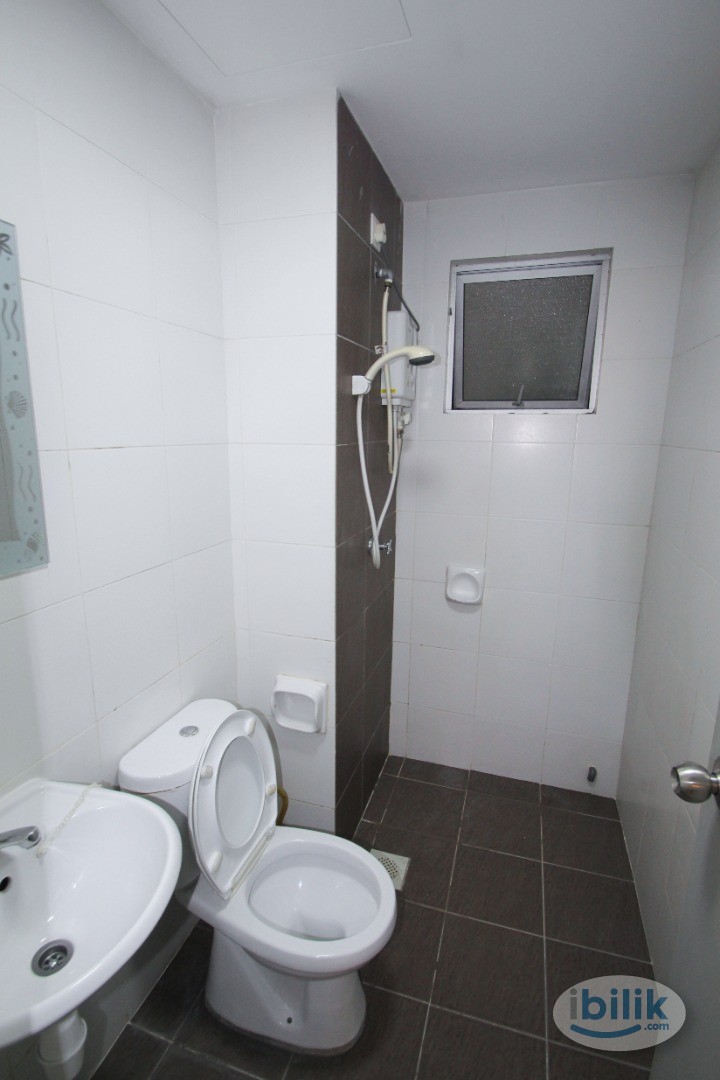 Image 2 of Single Room at Casa Residenza, Kota Damansara..`` - Room rental in 